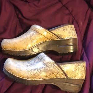 Sanita nursing clogs